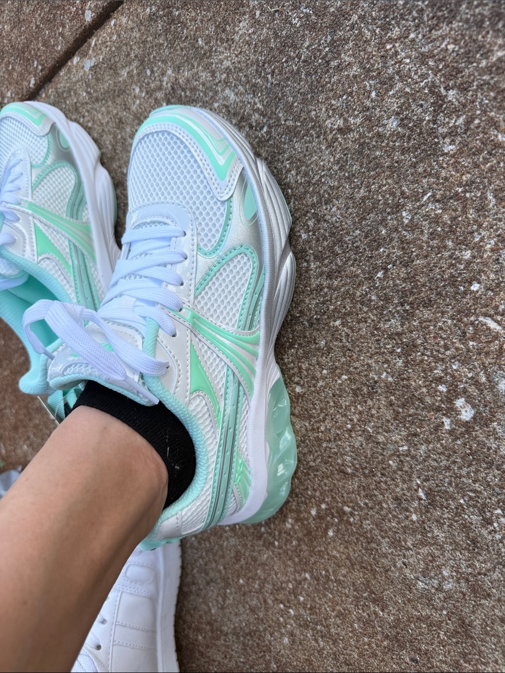 Avia Women's White and Mint Green Sneakers. Size 6.5 Women’s NEW - Picture 9 of 9